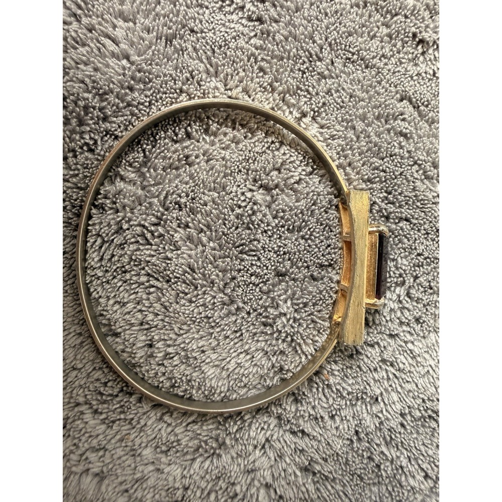 Vintage Gold Tone Avon Purple Rhinestone Hinged Bangle Bracelet - Picture 2 of 5